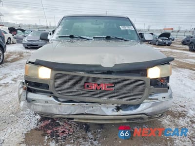 Piąte zdjęcie samochodu w środku: 1999 GMC NEW SIERRA C1500 VIN:1GTEC19T7XZ537275 - miniatura