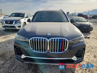 Piąte zdjęcie samochodu w środku: 2019 BMW X7 XDRIVE50I VIN:5UXCX4C51KLS35692 - miniatura