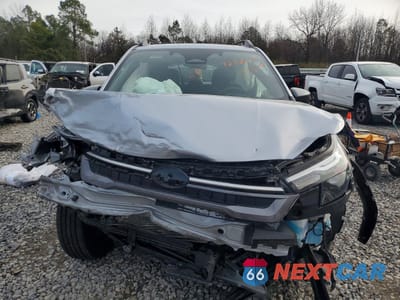 Piąte zdjęcie samochodu w środku: 2025 SUBARU FORESTER PREMIUM VIN:JF2SLDDC4SH427456 - miniatura