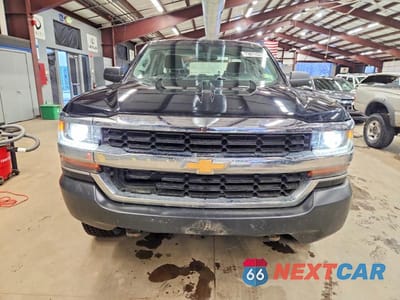 Piąte zdjęcie samochodu w środku: 2017 CHEVROLET SILVERADO K1500 VIN:1GCVKNEH4HZ301728 - miniatura