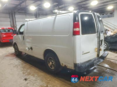 Drugie zdjęcie samochodu z przodu: 2004 CHEVROLET EXPRESS 1500 UTILITY / SERVICE VAN VIN:1GCFG15X541196700 - miniatura