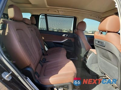 Zdjęcie 11 z 12 samochodu: 2022 BMW X7 XDRIVE40I VIN:5UXCW2C07N9M85919 - miniatura