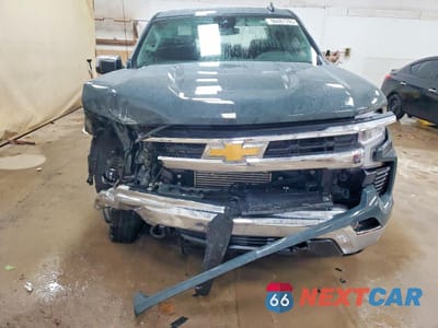 Piąte zdjęcie samochodu w środku: 2025 CHEVROLET SILVERADO K1500 LT-L VIN:1GCPKKEK6SZ274980 - miniatura