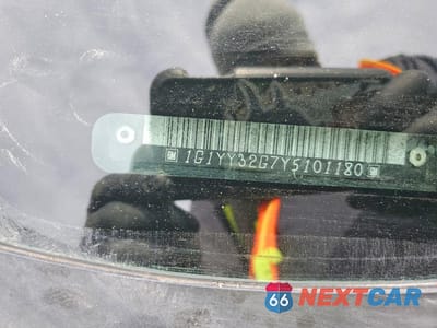 Zdjęcie 12 z 12 samochodu: 2000 CHEVROLET CORVETTE VIN:1G1YY32G7Y5101180 - miniatura