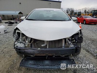 Piąte zdjęcie samochodu w środku: 2018 TOYOTA COROLLA SE VIN:5YFBURHE6JP789635 - miniatura