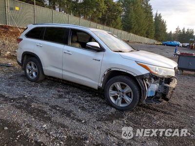 Czwarte zdjęcie samochodu z boku: 2015 TOYOTA HIGHLANDER HYBRID LIMITED VIN:5TDDCRFHXFS012740 - miniatura