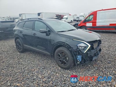Czwarte zdjęcie samochodu z boku: 2023 KIA SPORTAGE X-PRO VIN:5XYK7CAF2PG037838 - miniatura