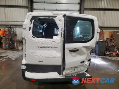 Zdjęcie 6 z 13 samochodu: 2024 FORD TRANSIT T-250 VIN:1FTBR2Y88RKA95185 - miniatura
