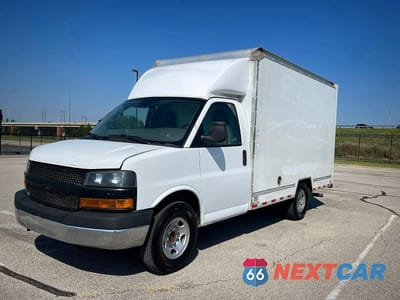 Drugie zdjęcie samochodu z przodu: 2019 CHEVROLET EXPRESS G3500 VIN:1GB0GRFP4K1146116 - miniatura