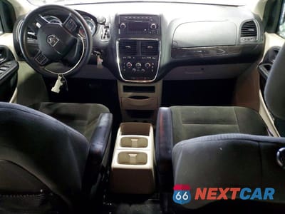 Zdjęcie 8 z 12 samochodu: 2016 DODGE GRAND CARAVAN SE VIN:2C4RDGBG3GR140056 - miniatura