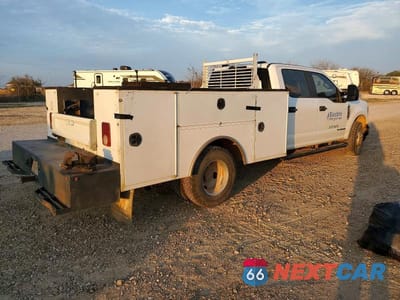 Trzecie zdjęcie samochodu z tyłu: 2021 FORD F350 SD 6.7L V8 TURBO DIESEL VIN:1FD8W3GT5MED98832 - miniatura
