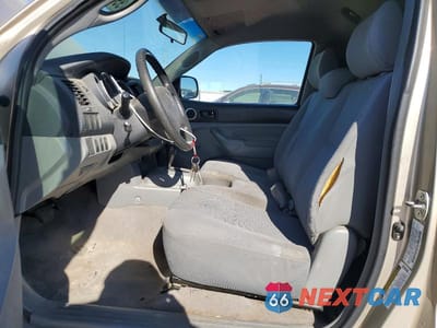 Zdjęcie 7 z 11 samochodu: 2005 TOYOTA TACOMA VIN:5TENX22N75Z130998 - miniatura