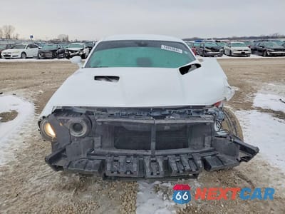 Piąte zdjęcie samochodu w środku: 2023 DODGE CHALLENGER SXT VIN:2C3CDZAG8PH526131 - miniatura