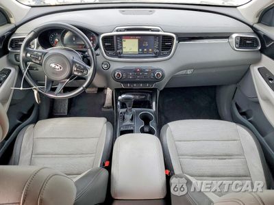 Zdjęcie 8 z 13 samochodu: 2016 KIA SORENTO SX VIN:5XYPK4A58GG101897 - miniatura