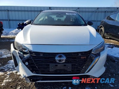 Piąte zdjęcie samochodu w środku: 2025 NISSAN SENTRA SR VIN:3N1AB8DV9SY220140 - miniatura