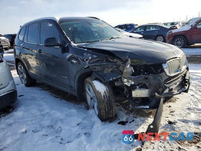 Czwarte zdjęcie samochodu z boku: 2017 BMW X3 XDRIVE28I VIN:5UXWX9C33H0W67185 - miniatura