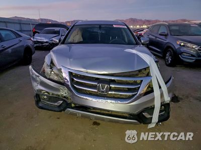 Piąte zdjęcie samochodu w środku: 2013 HONDA CROSSTOUR EX VIN:5J6TF3H35DL003342 - miniatura