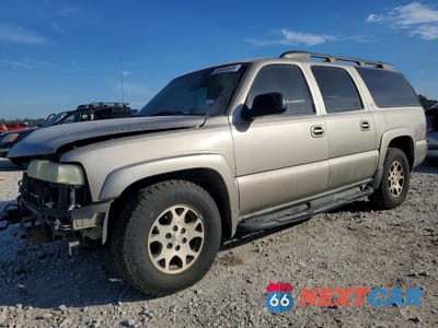 2004 CHEVROLET SUBURBAN 1GNEC16Z54J156938 - główne zdjęcie licytacji z USA - miniatura