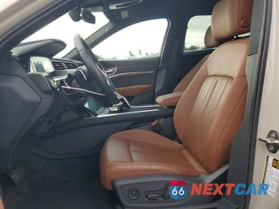 Zdjęcie 7 z 13 samochodu: 2022 AUDI E-TRON PREMIUM VIN:WA1AAAGE5NB005421 - miniatura