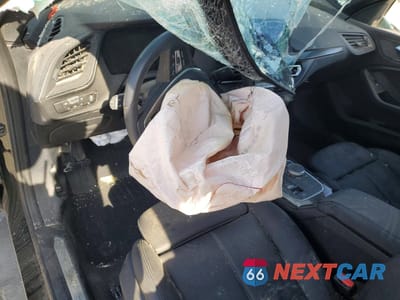 Zdjęcie 8 z 12 samochodu: 2023 BMW 228I VIN:WBA53AK03P7M29261 - miniatura