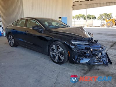 Czwarte zdjęcie samochodu z boku: 2025 AUDI A6 E-TRON PRESTIGE 60 VIN:WAU3DAGH5SA027904 - miniatura