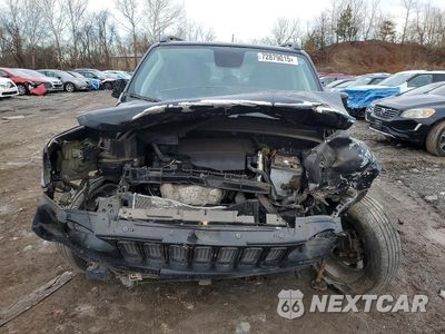 Piąte zdjęcie samochodu w środku: 2018 JEEP RENEGADE LATITUDE VIN:ZACCJBBB9JPJ12244 - miniatura