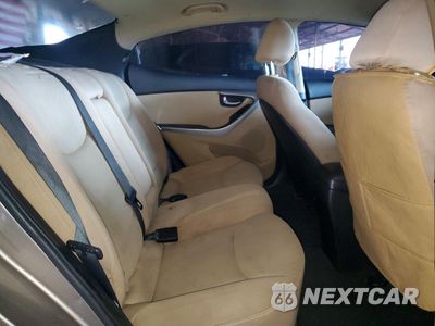 Zdjęcie 10 z 12 samochodu: 2013 HYUNDAI ELANTRA GLS VIN:5NPDH4AE3DH418816 - miniatura