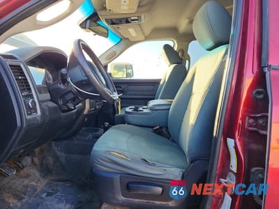 Zdjęcie 7 z 12 samochodu: 2014 RAM 2500 ST VIN:3C6UR5CL5EG280163 - miniatura