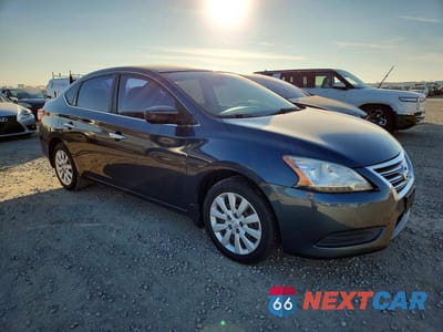 Czwarte zdjęcie samochodu z boku: 2015 NISSAN SENTRA S VIN:3N1AB7AP4FL659023 - miniatura