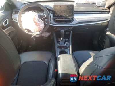 Zdjęcie 8 z 13 samochodu: 2024 JEEP COMPASS LATITUDE VIN:3C4NJDBNXRT115451 - miniatura