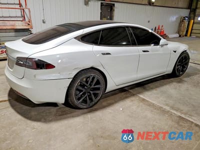 Trzecie zdjęcie samochodu z tyłu: 2018 TESLA MODEL S VIN:5YJSA1E23JF274091 - miniatura