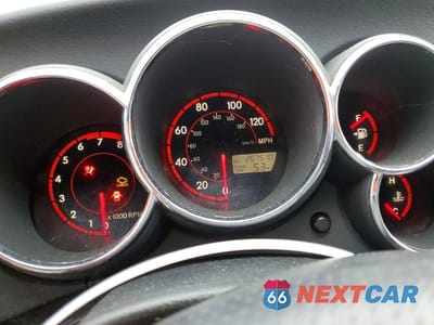 Zdjęcie 9 z 12 samochodu: 2004 TOYOTA COROLLA MATRIX XR VIN:2T1KR32E94C200086 - miniatura
