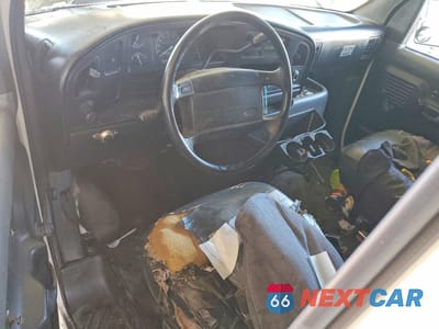 Zdjęcie 8 z 12 samochodu: 1995 FORD ECONOLINE E350 VAN VIN:1FTJE34H4SHA45339 - miniatura