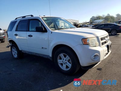 Czwarte zdjęcie samochodu z boku: 2009 FORD ESCAPE HYBRID VIN:1FMCU49329KA56234 - miniatura