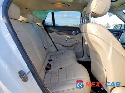 Zdjęcie 11 z 14 samochodu: 2021 MERCEDES-BENZ GLC 300 4MATIC VIN:W1N0G8EB2MF872261 - miniatura