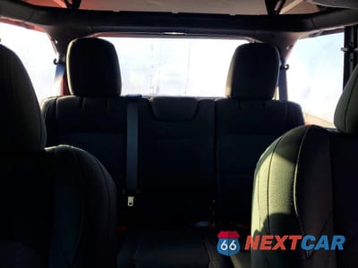 Zdjęcie 10 z 13 samochodu: 2019 JEEP WRANGLER UNLIMITED SPORT VIN:1C4HJXDGXKW630656 - miniatura