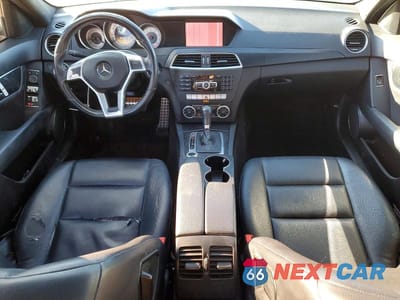 Zdjęcie 8 z 13 samochodu: 2012 MERCEDES-BENZ C 300 4MATIC VIN:WDDGF8BB2CR193865 - miniatura
