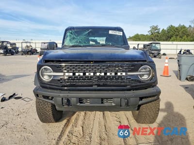 Piąte zdjęcie samochodu w środku: 2024 FORD BRONCO VIN:1FMEE2BP5RLB47399 - miniatura
