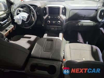 Zdjęcie 8 z 13 samochodu: 2021 GMC SIERRA K1500 ELEVATION VIN:1GTR9CED0MZ184951 - miniatura