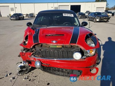Piąte zdjęcie samochodu w środku: 2008 MINI COOPER S VIN:WMWMF73558TV33579 - miniatura