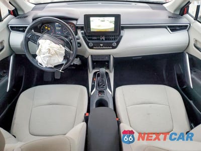 Zdjęcie 8 z 13 samochodu: 2024 TOYOTA COROLLA CROSS LE VIN:7MUCAAAG2RV079778 - miniatura