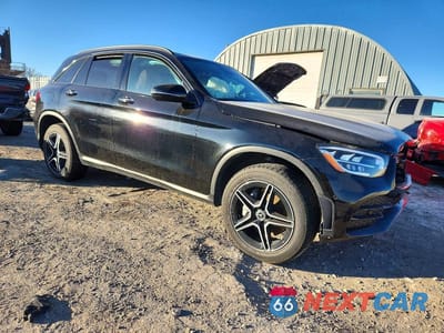 Czwarte zdjęcie samochodu z boku: 2022 MERCEDES-BENZ GLC 300 4MATIC VIN:W1N0G8EB0NV389438 - miniatura