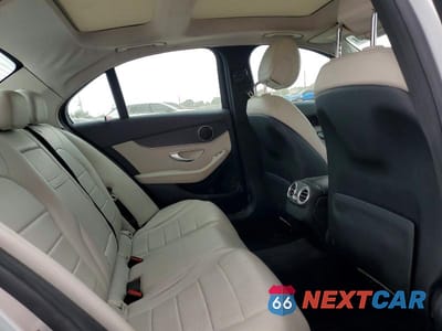 Zdjęcie 10 z 12 samochodu: 2017 MERCEDES-BENZ C 300 VIN:55SWF4JB9HU194717 - miniatura