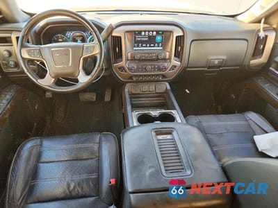 Zdjęcie 8 z 11 samochodu: 2018 GMC SIERRA K1500 DENALI VIN:3GTU2PEC6JG504153 - miniatura