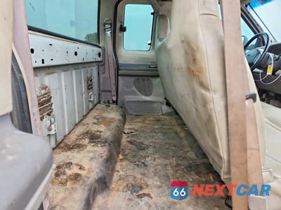 Zdjęcie 10 z 11 samochodu: 2001 FORD F250 SUPER DUTY VIN:1FTNX20LX1EB77330 - miniatura