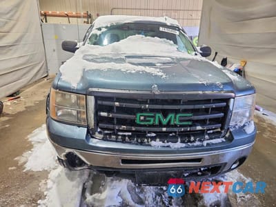 Piąte zdjęcie samochodu w środku: 2010 GMC SIERRA K1500 SLE VIN:3GTRKVE39AG268950 - miniatura