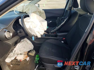 Zdjęcie 7 z 11 samochodu: 2021 NISSAN KICKS SV VIN:3N1CP5CV6ML504657 - miniatura