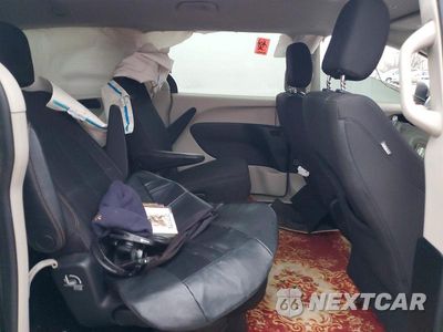 Zdjęcie 11 z 13 samochodu: 2018 CHRYSLER PACIFICA LX VIN:2C4RC1CG8JR130452 - miniatura