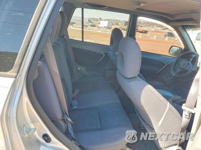 Zdjęcie 11 z 13 samochodu: 2001 TOYOTA RAV4 BASE VIN:JTEHH20V816011177 - miniatura