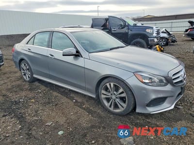 Czwarte zdjęcie samochodu z boku: 2015 MERCEDES-BENZ E 350 4MATIC VIN:WDDHF8JB8FB165197 - miniatura